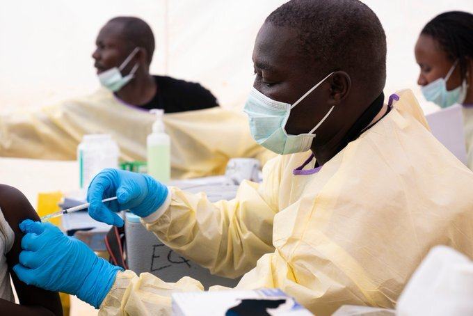 RDC/Ébola: Vacina experimental alimenta esperança de...