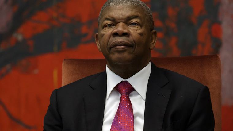 Presidente angolano promete água em abundância no sul
