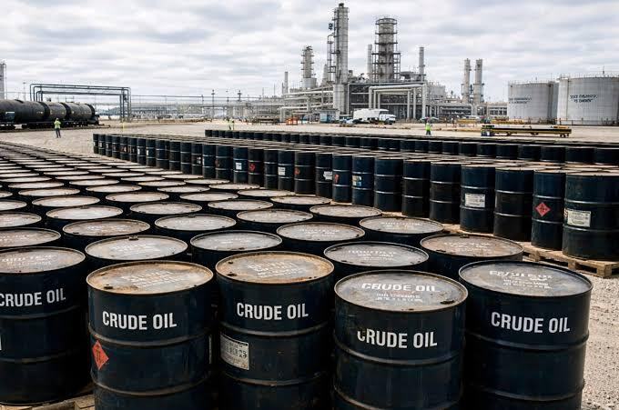 Petróleo: Trump volta a ser "combustível" para subida...